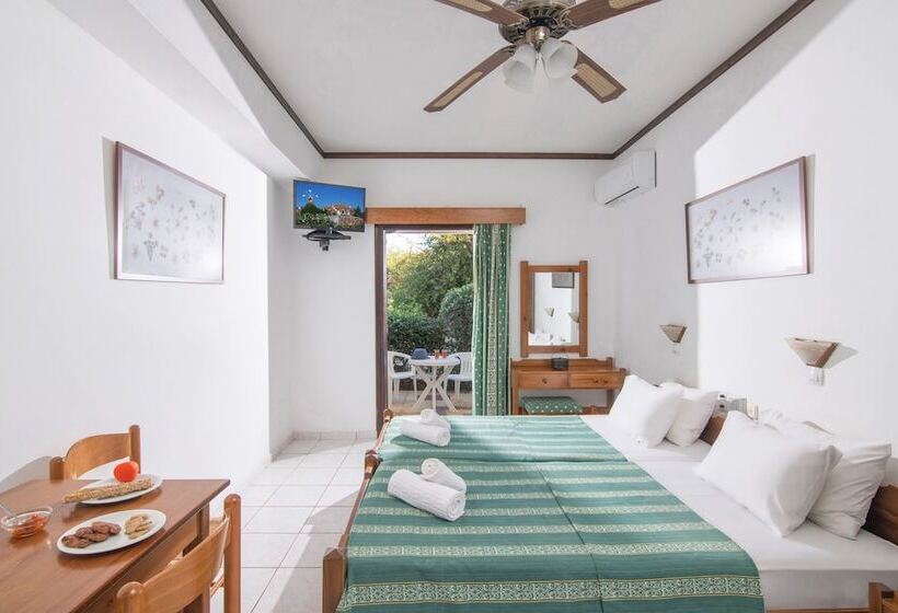 استودیو استاندارد با چشم‌انداز, Iliostasi Beach Apartments
