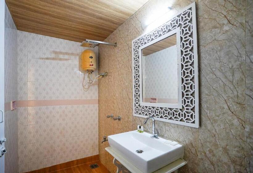 Президентский Люкс, Lillywoods Highland Beach Resort