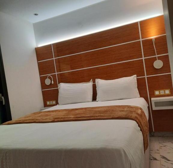 آپارتمان 2 خوابه, Appart Hotel Puerto Marino