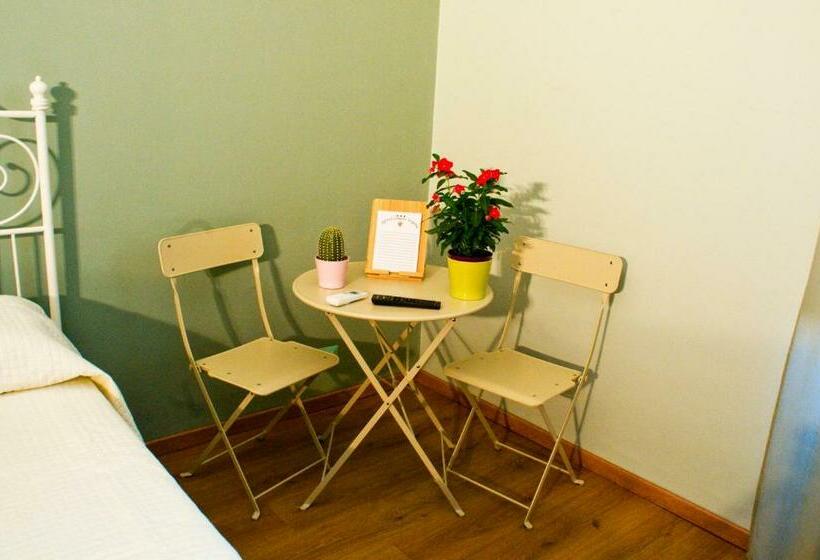 اتاق استاندارد با بالکن, B&b Affittacamere Trigona
