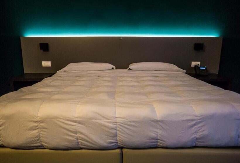 سوییت خانوادگی, Venice Terminal Apartments & Suites