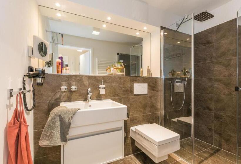 Апартаменты 1 Спальня с Балконом, Apartmenthaus Am Park