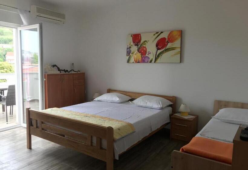 استودیو استاندارد با بالکن, Rooms & Apartments Kaurloto