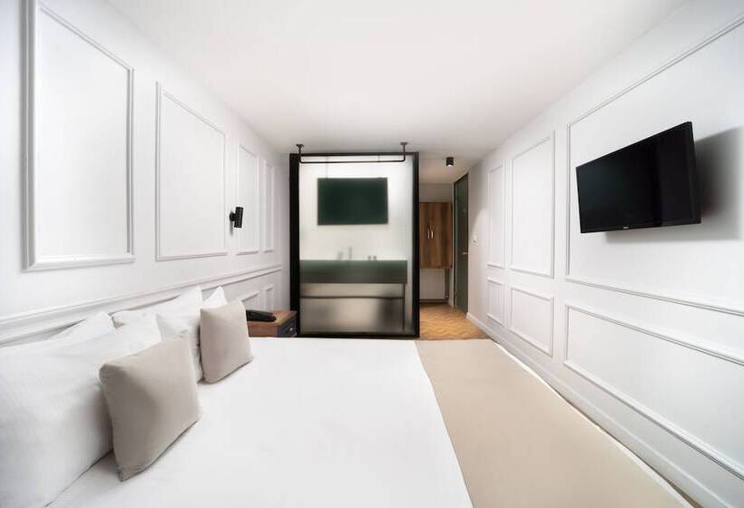 اتاق لوکس سه تخته, Elan Hotel Istanbul Pera