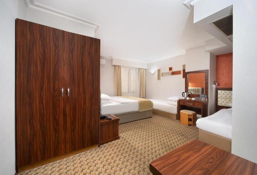 اتاق استاندارد چهار تخته, Elan Hotel Istanbul Pera