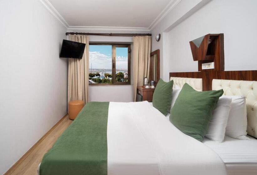 اتاق استاندارد با چشم‌انداز دریا, Elan Hotel Istanbul Pera