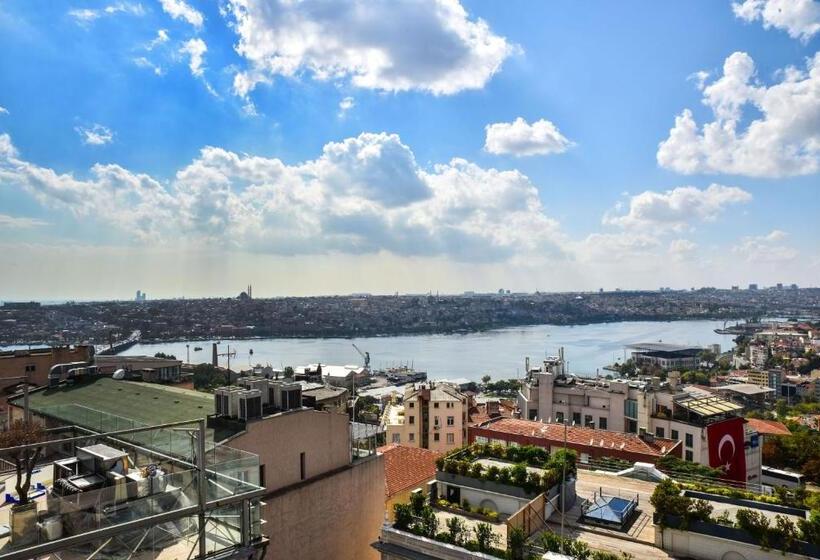 اتاق استاندارد با چشم‌انداز دریا, Elan Hotel Istanbul Pera