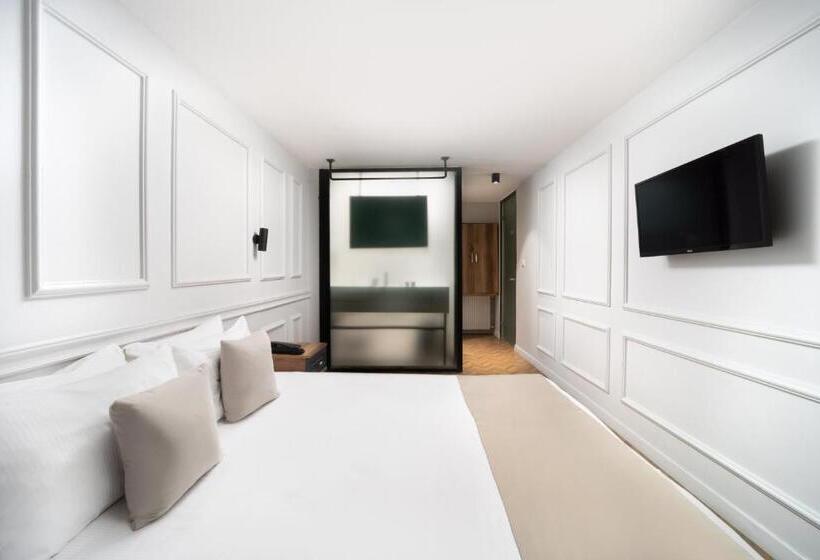 اتاق لوکس سه تخته, Elan Hotel Istanbul Pera
