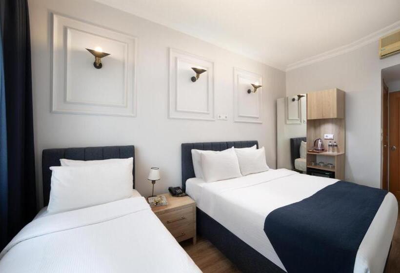 اتاق لوکس سه تخته, Elan Hotel Istanbul Pera