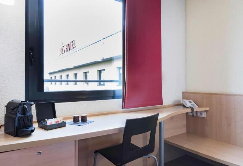 اتاق پرمیوم, Ibis Milano Malpensa