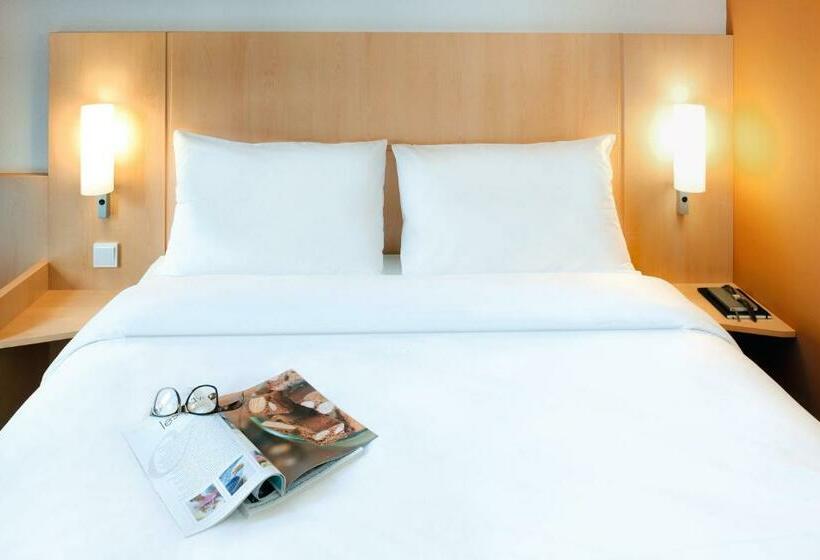 اتاق استاندارد با تخت دوبل, Ibis Milano Malpensa
