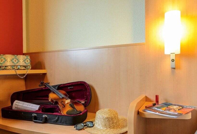 اتاق پرمیوم, Ibis Milano Malpensa