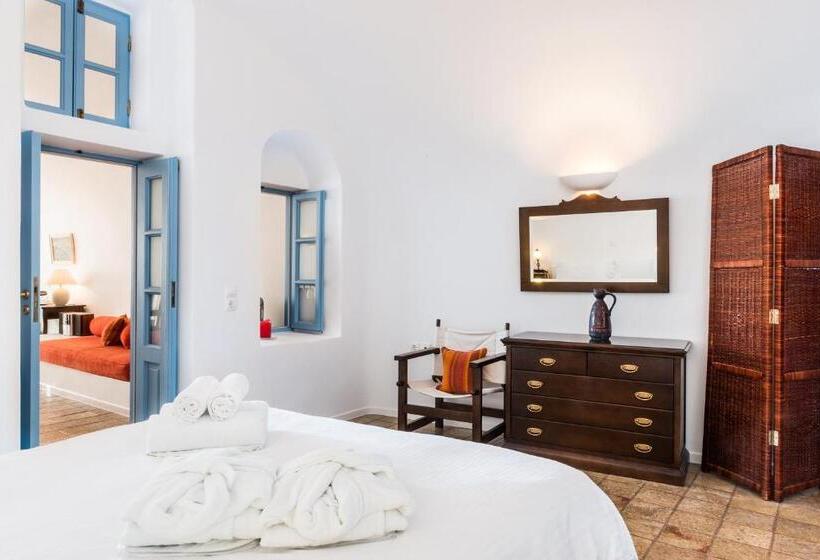 سوئیت جونیور با چشم‌انداز, Pantelia Suites