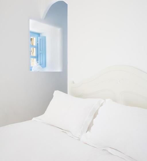 اتاق استاندارد با چشم‌انداز, Pantelia Suites