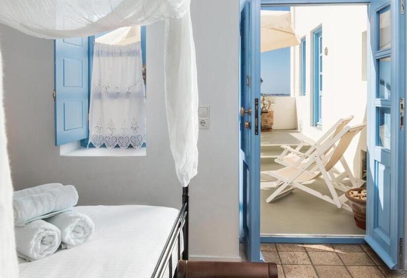 اتاق سوپریور با چشم‌انداز, Pantelia Suites
