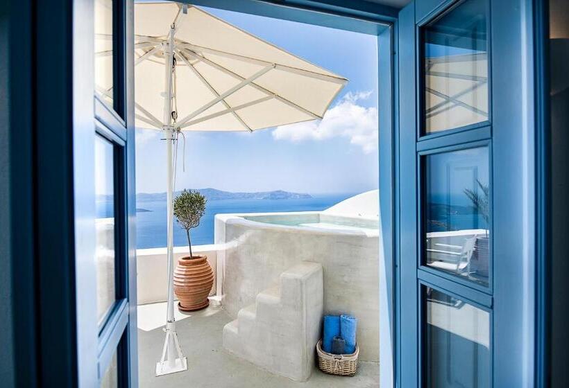 سوئیت با چشم‌انداز, Pantelia Suites