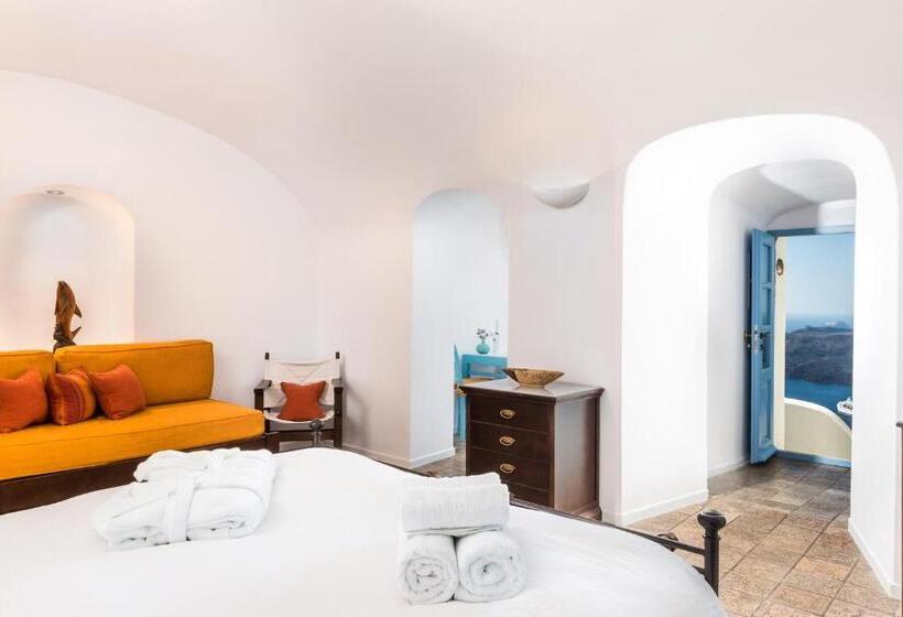سوئیت با چشم‌انداز, Pantelia Suites