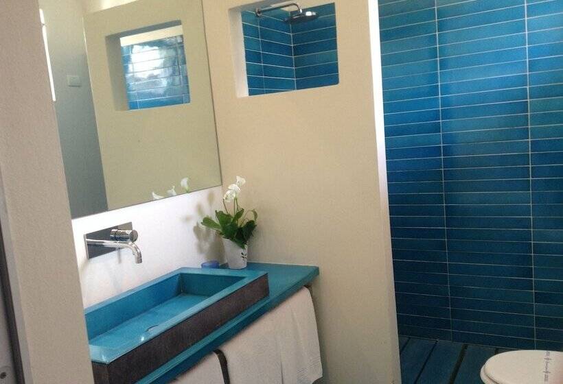 اتاق استاندارد با چشم‌انداز دریا, La Piazza Luxury Hotel & Spa