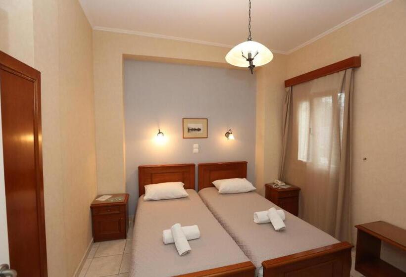 家庭间, Aigli Hotel Syros