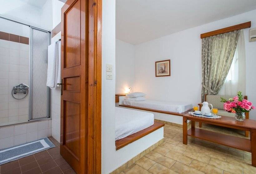 ویلای استاندارد با چشم‌انداز باغ, Delfinia Hotel & Bungalows
