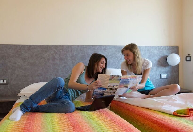 Номер Стандарт, Autohotel Venezia