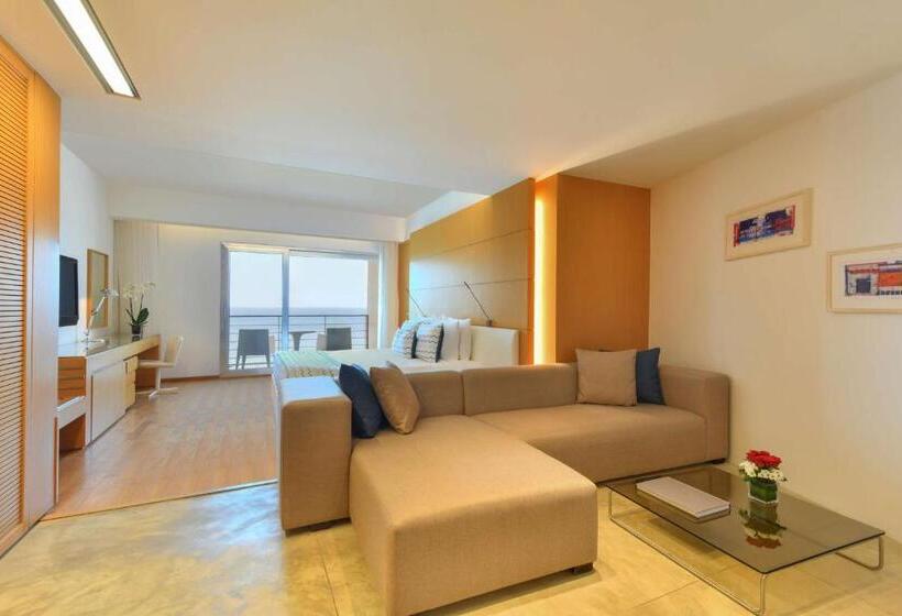 سوئیت جونیور با تخت بزرگ, Kempinski Hotel Aqaba