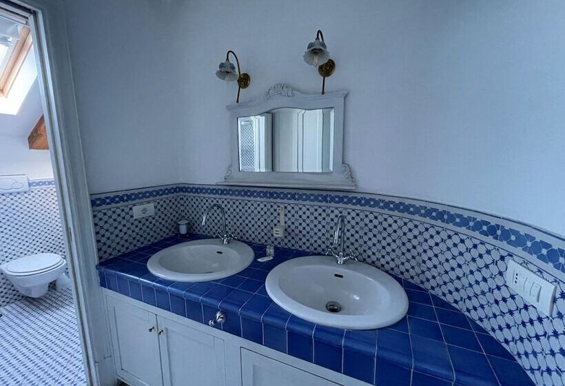 Номер Стандарт, The Secret Garden Relais