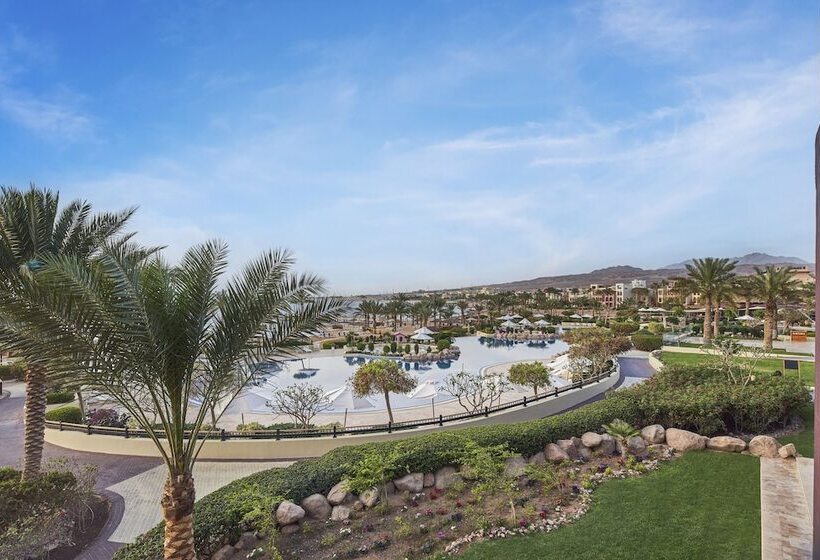 سوییت با چشم‌انداز دریا, Movenpick Resort & Spa Tala Bay Aqaba