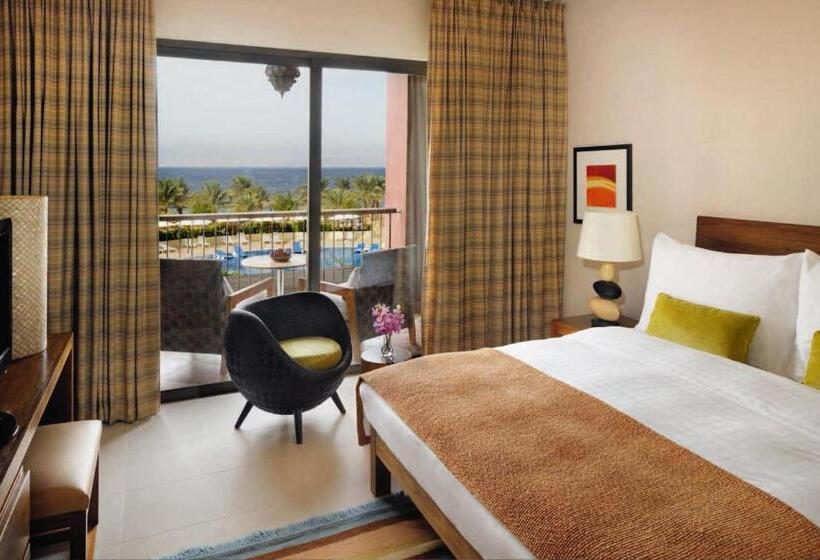 اتاق سوپریور با چشم‌انداز دریا, Movenpick Resort & Spa Tala Bay Aqaba