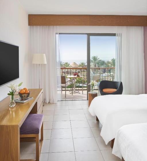 اتاق سوپریور با چشم‌انداز دریا, Movenpick Resort & Spa Tala Bay Aqaba
