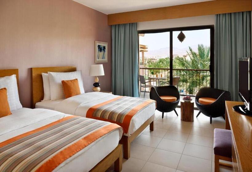 اتاق سوپریور با چشم‌انداز دریا, Movenpick Resort & Spa Tala Bay Aqaba