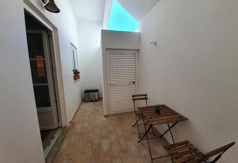 اتاق استاندارد یک نفره, Inn Faro   Casa Amarela   Guest House