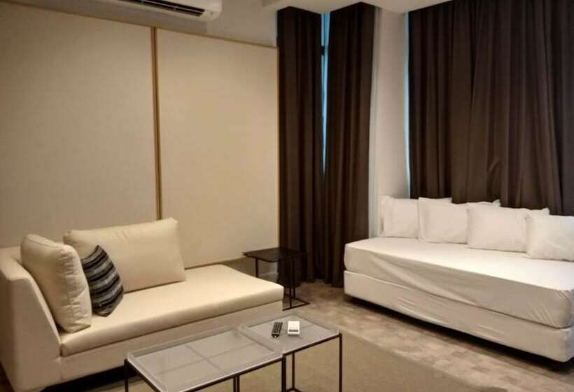 سوئیت خانواده 2 خوابه, Expressionz Professional Suites By Ihost Homes 2