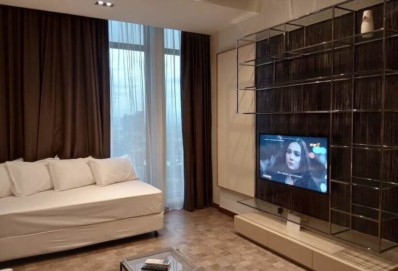 سوئیت خانواده 2 خوابه, Expressionz Professional Suites By Ihost Homes 2