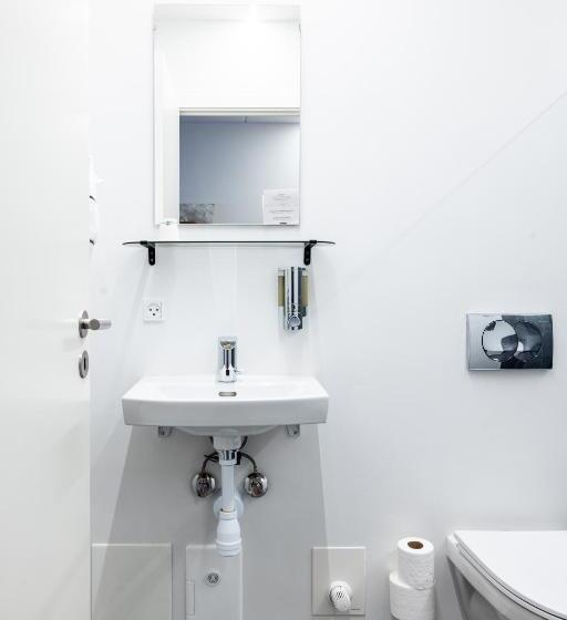 シングルデラックスルーム, Sønderborg Kaserne