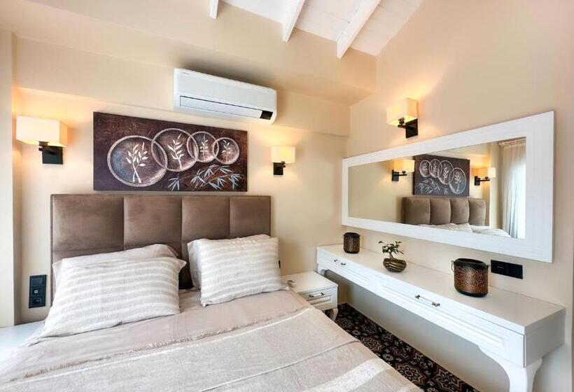 デラックスルーム, Alaçatı Disa