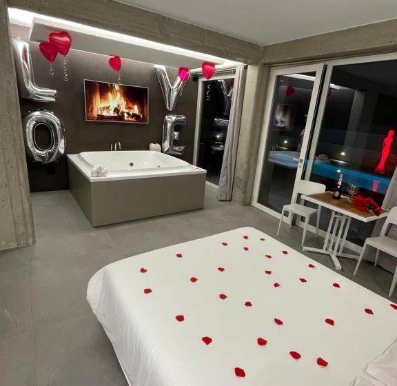 Люкс Кровать Кинг, Tropicana Suite   Adults Only