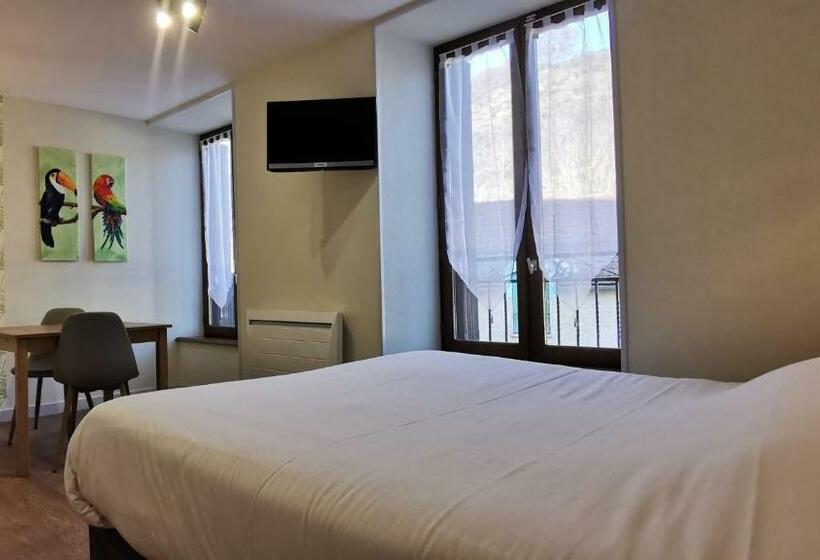 Номер Стандарт Вид на Сад, Logis Hôtel Auberge De L Allagnonette