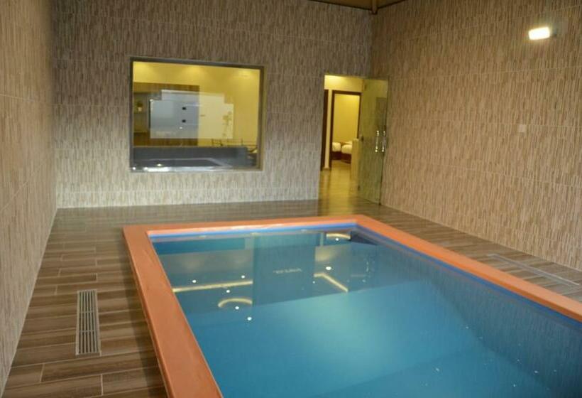 샬레, Marka Resort ماركاريزورت