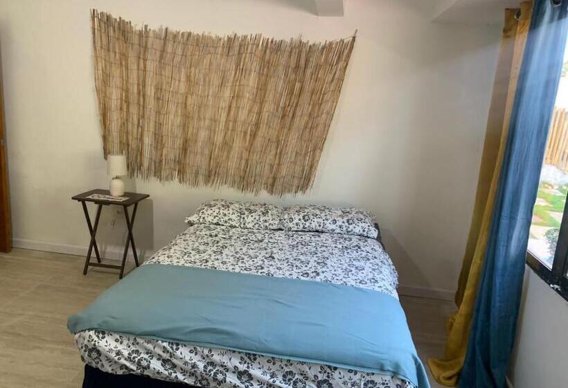 Номер Стандарт, Joebi S House Walking Distance To Rocky Cay Beach Ideal For Families Or Groups