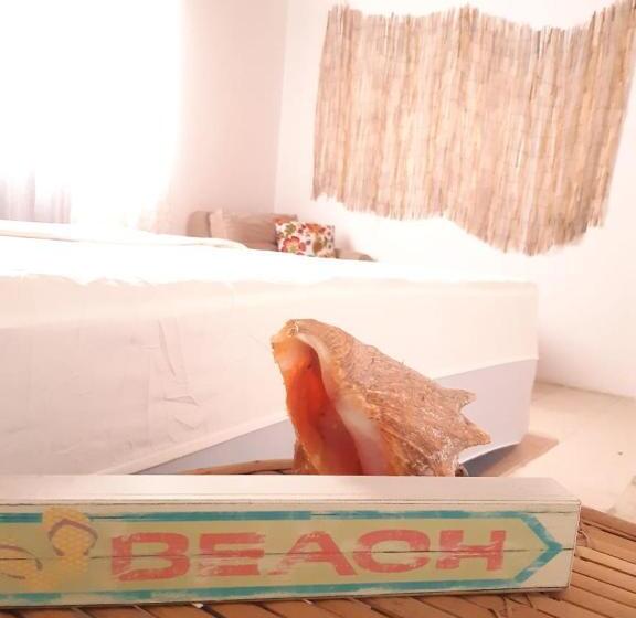 Quarto Estandar, Joebi S House Walking Distance To Rocky Cay Beach Ideal For Families Or Groups