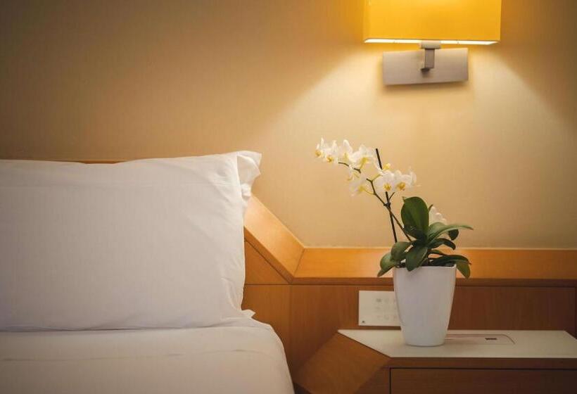 اتاق استاندارد, Best Western Mirage Hotel Fiera