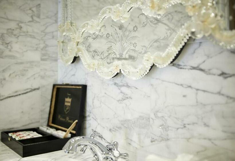 سوئیت جونیور با چشم‌انداز, Palazzo Paruta & Wellness Suites