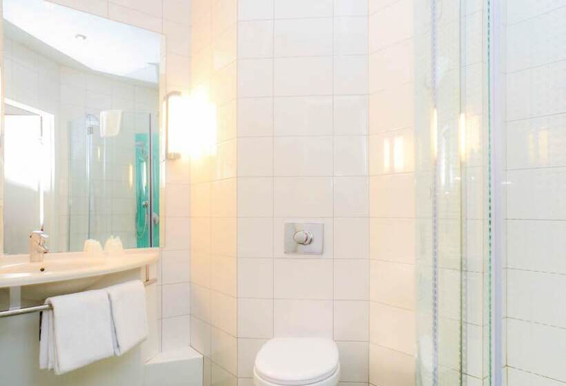 اتاق پرمیوم, Ibis Moscow Paveletskaya