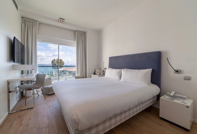 Номер Deluxe, Kube Saint Tropez
