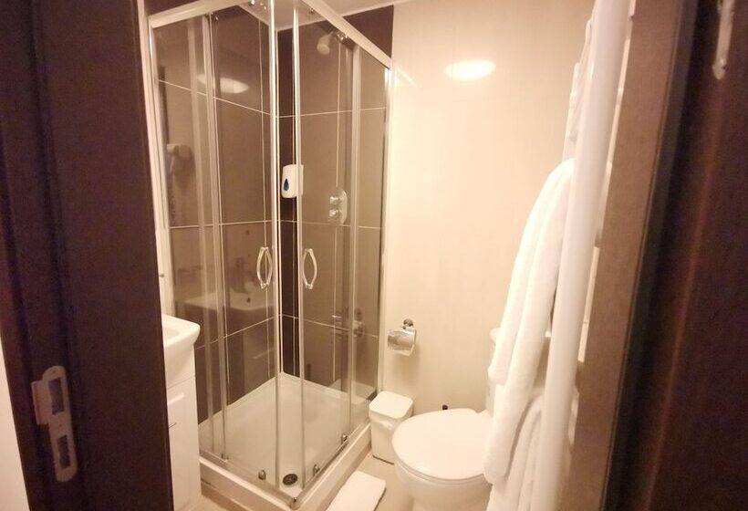 Номер Стандарт, The Royale Chulan Hyde Park