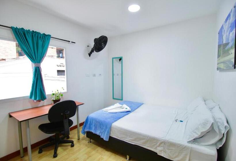 Quarto Estandar, Poblado Park Guest House