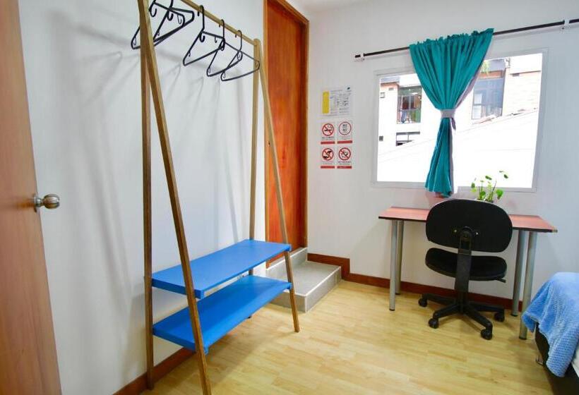 Quarto Estandar, Poblado Park Guest House