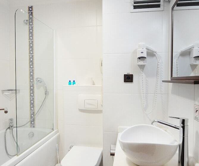 اتاق استاندارد با چشم‌انداز دریا, Ada Hotel Istanbul