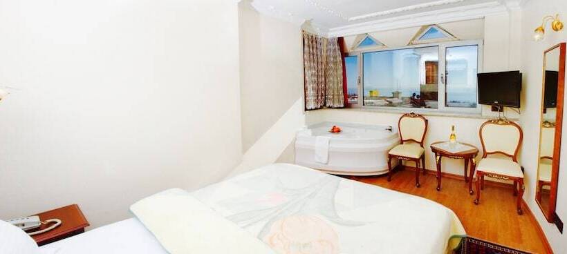 اتاق استاندارد با چشم‌انداز دریا, Ada Hotel Istanbul
